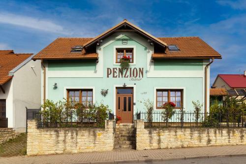 Hostal Penzion Ta?ner