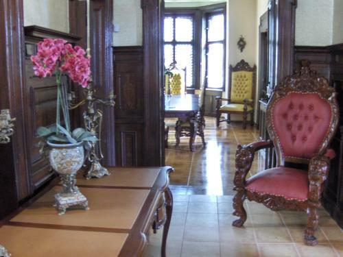 Hostal Romantic Chateau Krasna Lipa