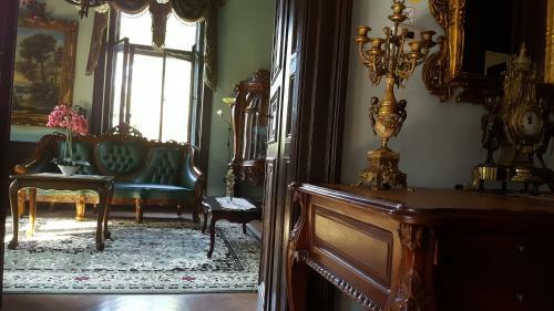 Hostal Romantic Chateau Krasna Lipa