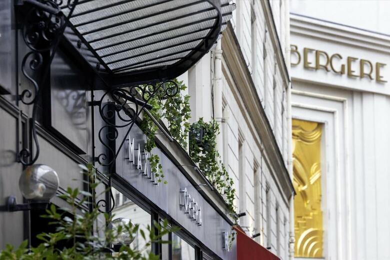 Hotel Best Western Premier Le Carre Folies Opera