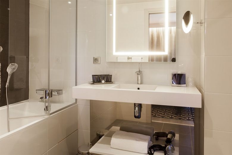 AC Hotel Paris Porte Maillot By Marriott