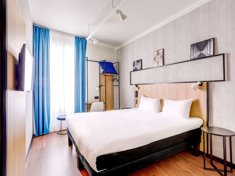 Hotel Ibis Daumesnil Porte Dor�e
