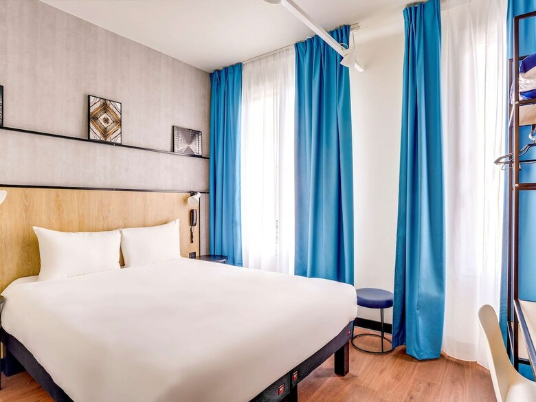 Hotel Ibis Daumesnil Porte Dor�e