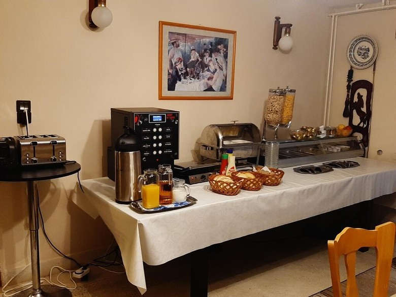 Helios Hotel & Pension