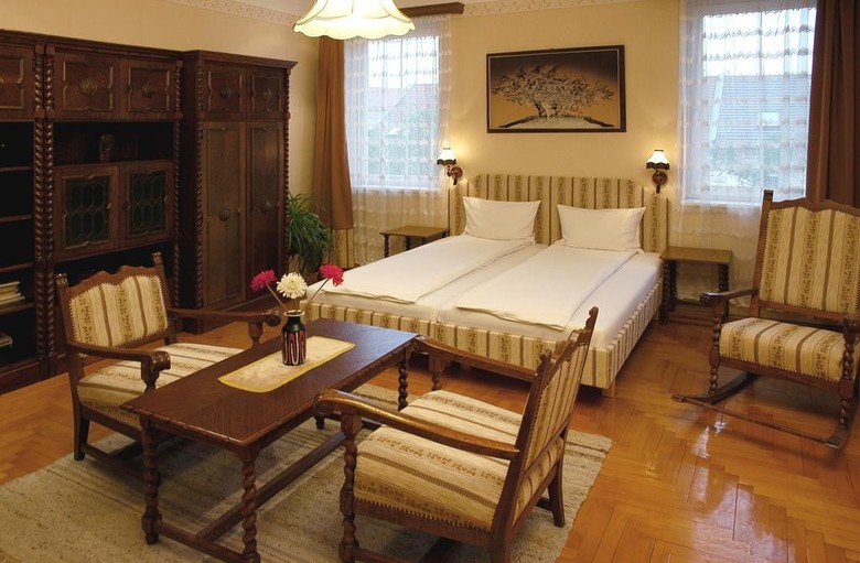 Hotel Manzard Panzio