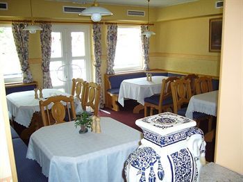 Aquamarina Hotel