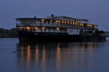 Aquamarina Hotel