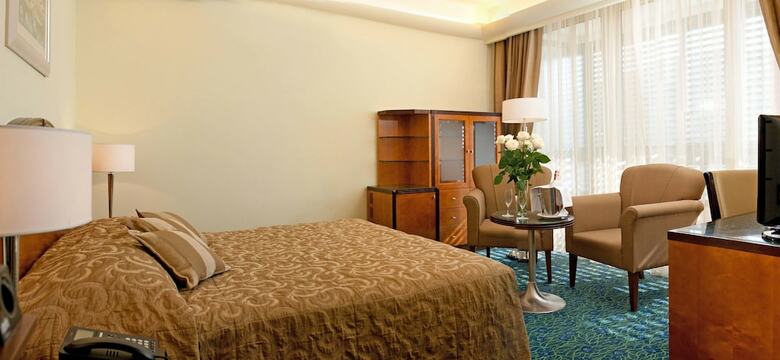 Hotel More