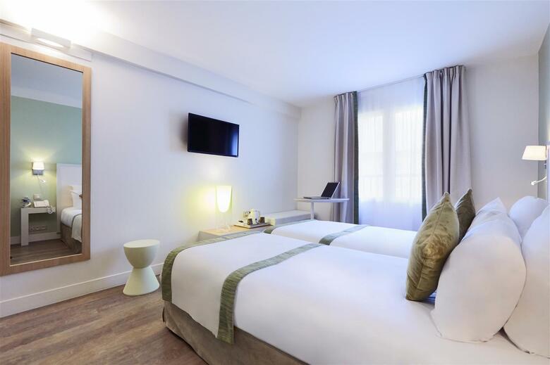 Hotel Kyriad Paris 18 - Porte de Clignancourt - Montmartre