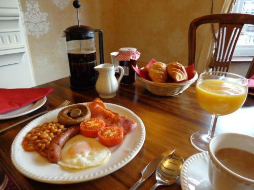 Hostal The Aidan Guest House