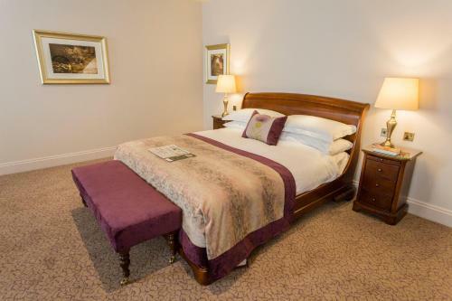 Macdonald Swan's Nest Hotel