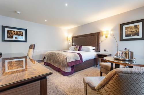 Macdonald Swan's Nest Hotel