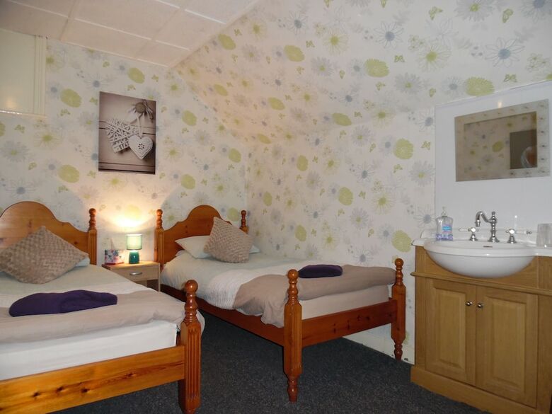 Bed & Breakfast Kirk Lea Guest House