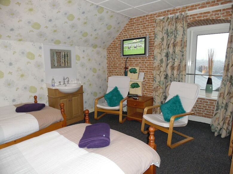 Bed & Breakfast Kirk Lea Guest House