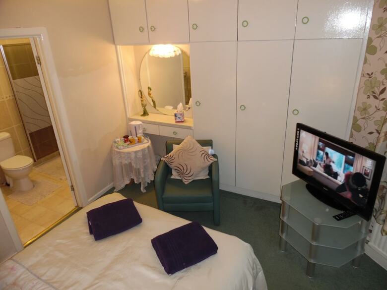 Bed & Breakfast Kirk Lea Guest House