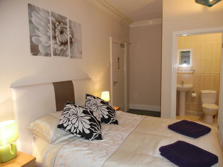 Bed & Breakfast Kirk Lea Guest House