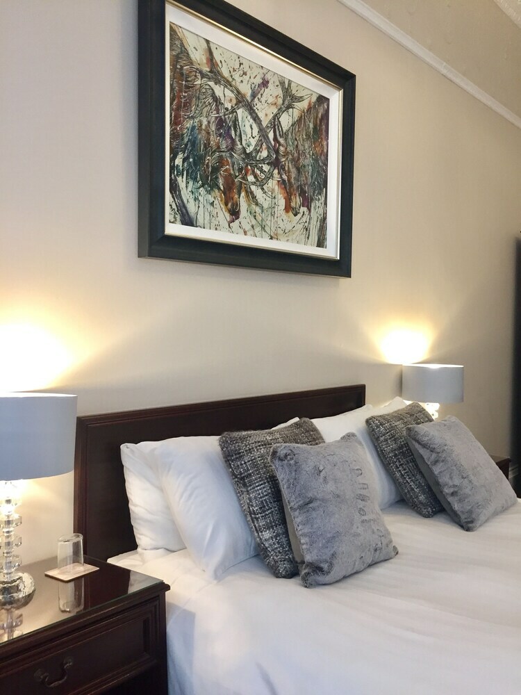 Bed & Breakfast Fernbank House