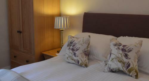 Hostal Balnearn House