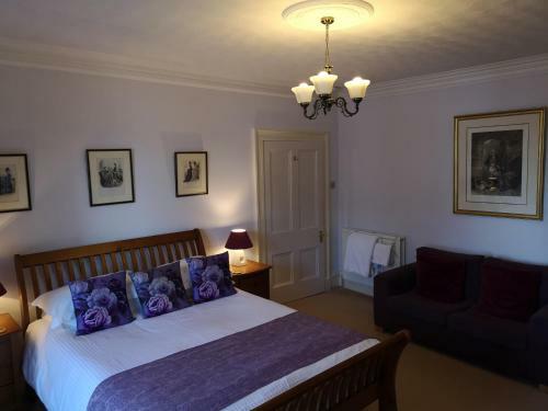 Bed & Breakfast Hay Lodge