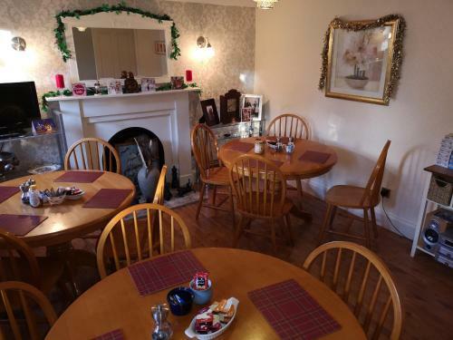 Bed & Breakfast Hay Lodge