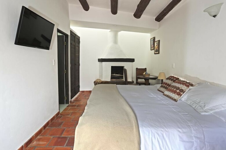 Hotel Mes�n De Los Virreyes