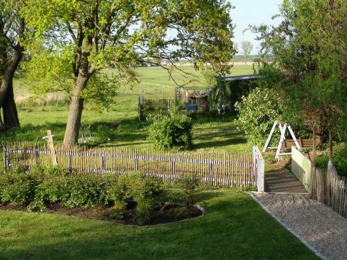 B&B M�hlenvilla Am B�tzower Hafen