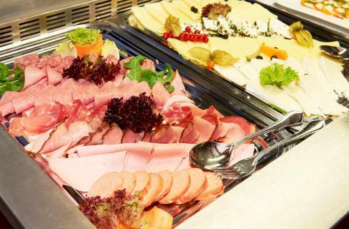 Hostal Hotel Restaurant Zur Linde