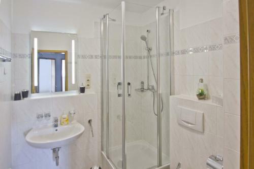 Apartamento Villa Karola Ferienwohnungen Paradies R�gen