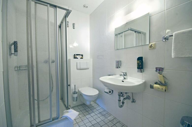 Avalon Hotelpark K�nigshof