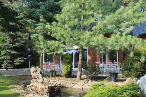 Hotel Und Restaurant Waldschl�sschen