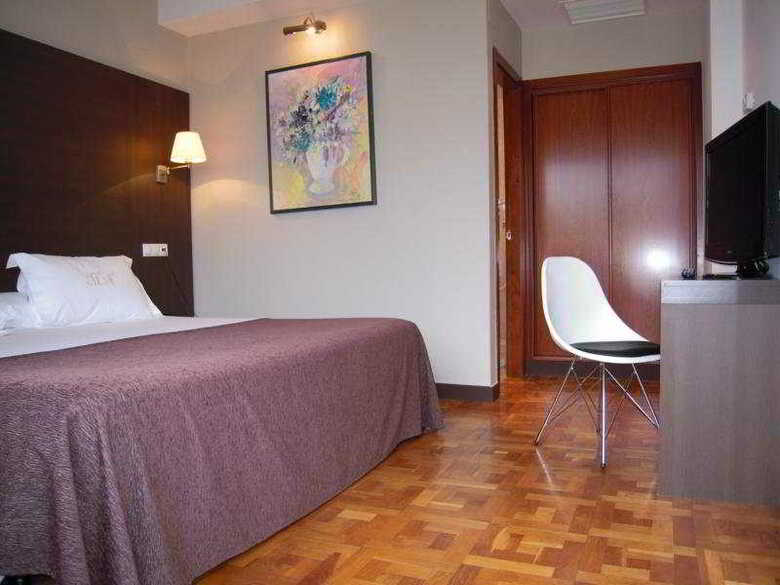 Hotel M�ndez Nu�ez