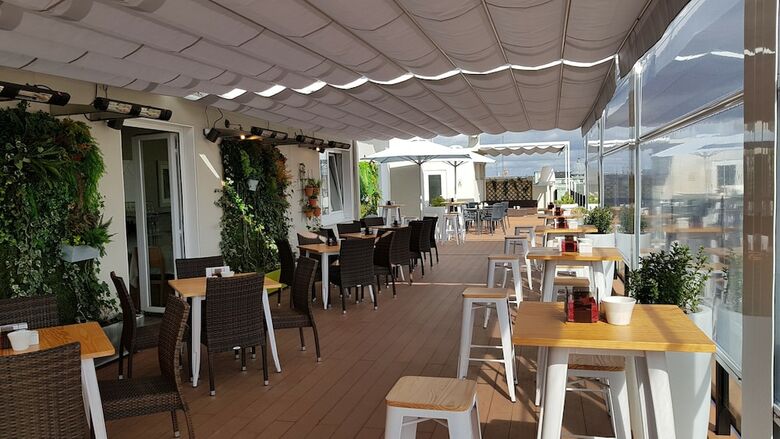 Hotel M�ndez Nu�ez