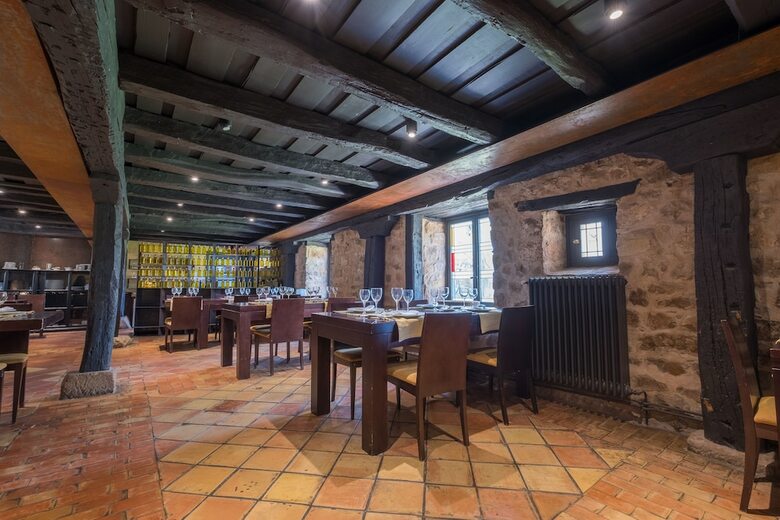 Hotel Posada Santa Maria La Real