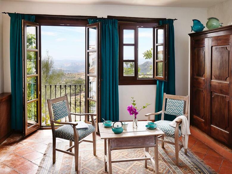 Hotel La Fructuosa (.)