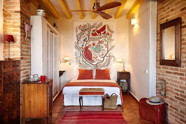 Hotel La Fructuosa (.)