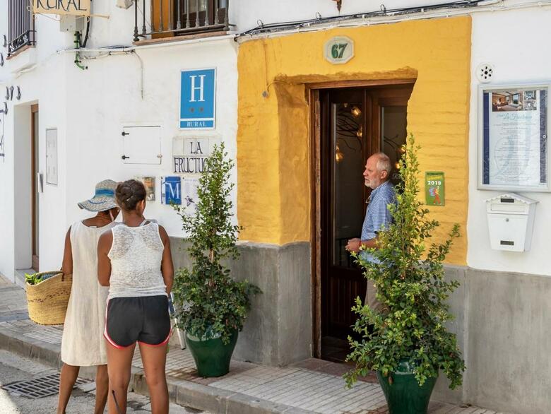 Hotel La Fructuosa (.)