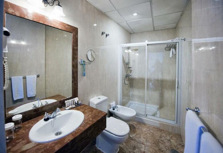 Hotel Adriano