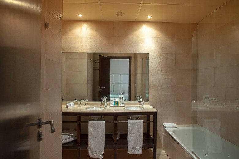 Hotel Rh Don Carlos
