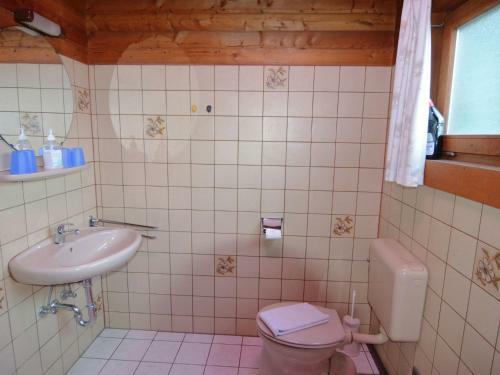 Beautiful Apartment In Kamschlacken With Balcony