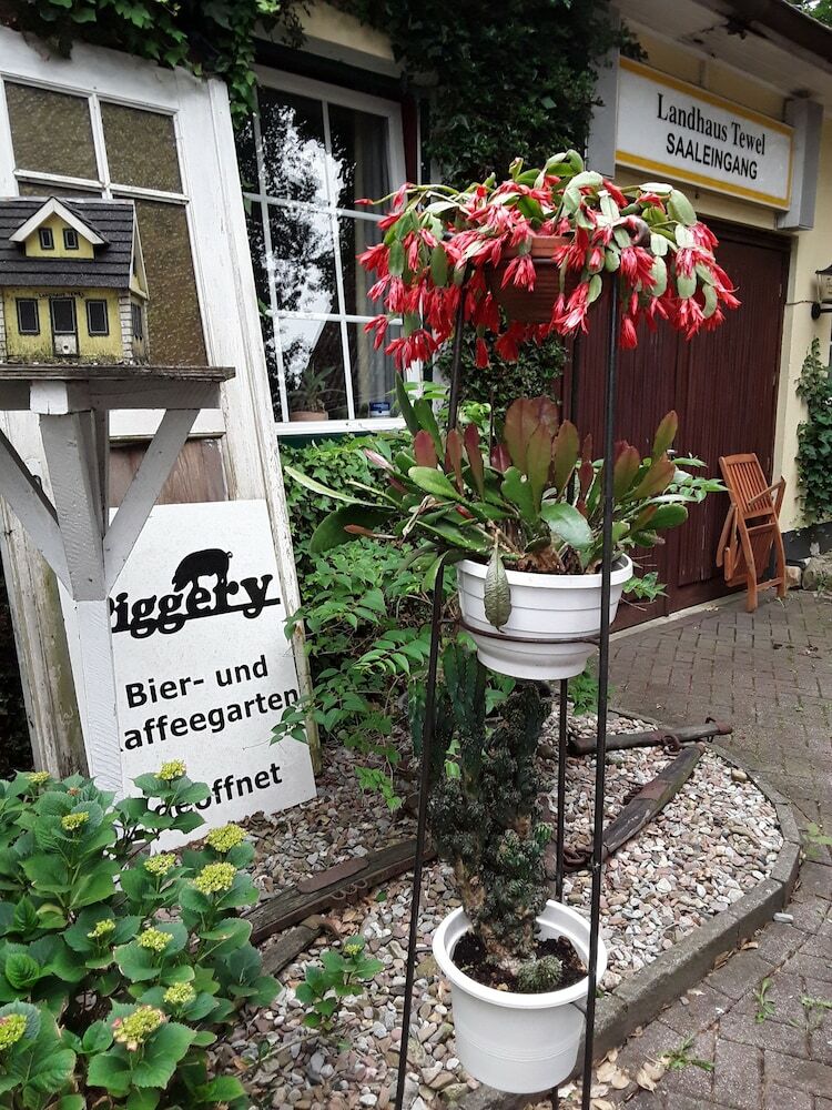 Hostal Landhaus Tewel