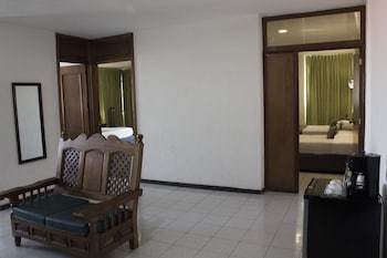 Hotel Suites Campestre