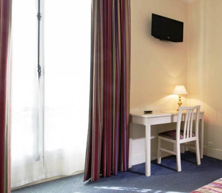 Hotel De Suez