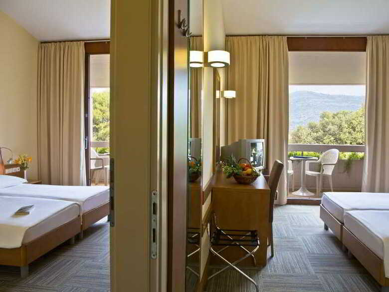 Hotel Valamar Tirena