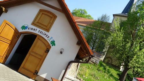 Hostal Restaurace A Penzion U Novaku
