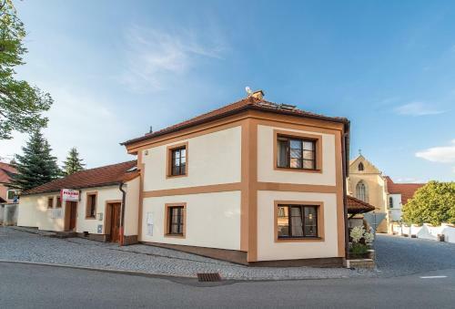Hostal Penzion A Kemp Koruna