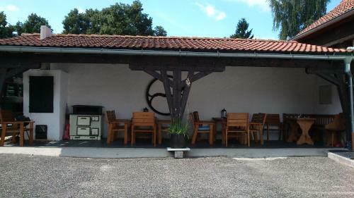 Hostal Penzion Mansk� Dv?r