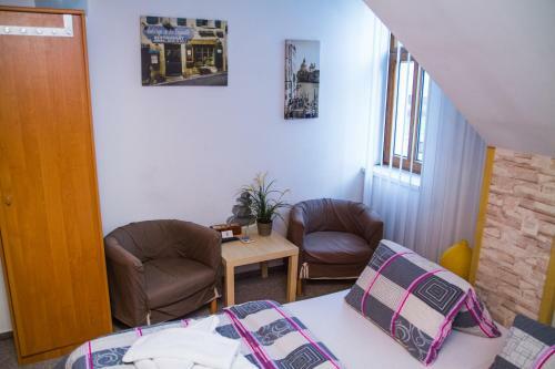 Hostal Pension Art