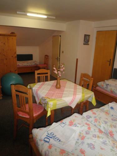 Hostal Penzion Na Vyhl�dce