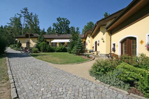 Hostal Pension-restaurant Stilec