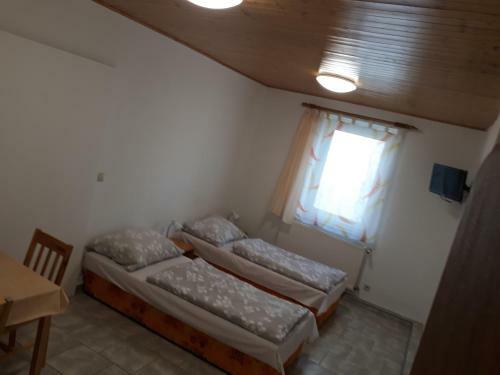 Hostal Penzion 28